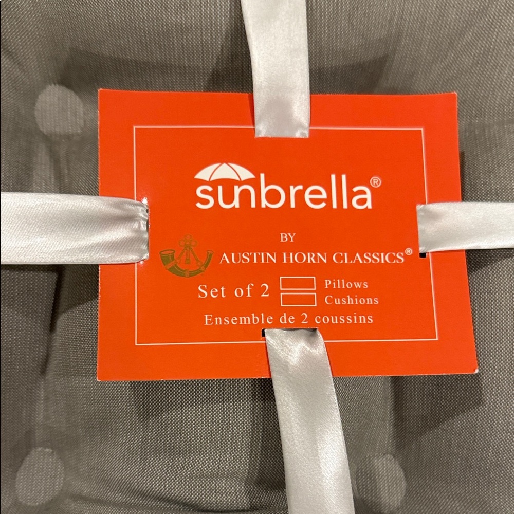 NWT subrella by Austin horn classics Gray Seat Cushions set of 2 - Picture 2 of 7